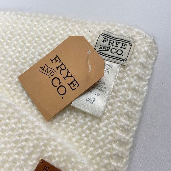 Frye & Co. Scarf Wrap Fringed Ivory Acrylic Winter Accessory NWT Womens - Picture 6 of 6